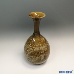 GB152 北宋定窯亮面褐黃釉刻龍紋玉壺春瓶