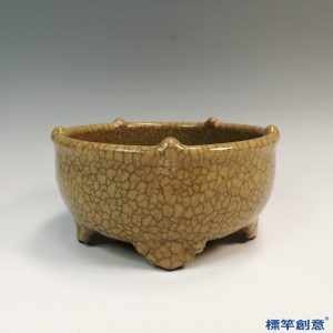 GC187 南宋哥窯系米黃釉冰裂紋五足香爐