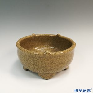 GC187 南宋哥窯系米黃釉冰裂紋五足香爐