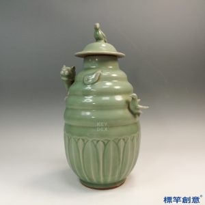 GC202 南宋龍泉窯粉青釉貼塑龍虎紋穀倉罐一對