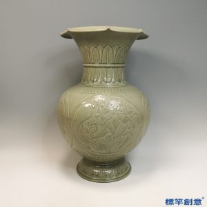 FC057 五代越窯青瓷刻纏枝花卉鳳紋尊
