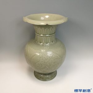 FC057 五代越窯青瓷刻纏枝花卉鳳紋尊