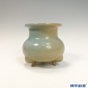 GB166 北宋汝窯系天青釉三足琴式香爐