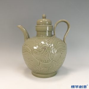 FC061 五代越窯青瓷刻雲龍紋執壺