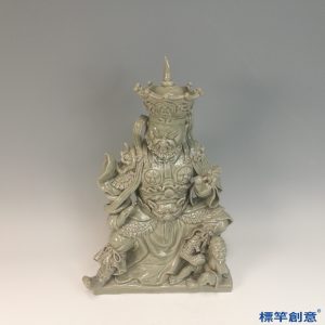 FC064 五代越窯青瓷持纏蛇佛教西方廣目天王像
