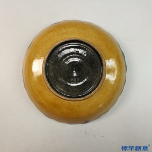 FB146 唐代三彩陶浮雕蓮瓣紋花口盤