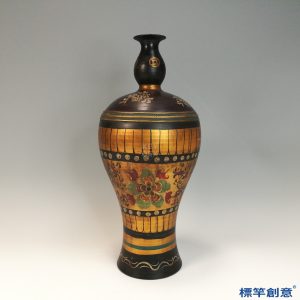 FB155 唐代黑陶金彩繪纏枝花卉紋葫蘆頂梅瓶