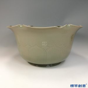 FC078 五代越窯青瓷刻蓮瓣紋花口盆形魚缸