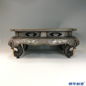 JJ023 日本明治時期松夀堂青貝樓閣山水足案文卓