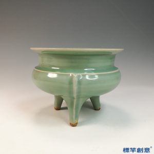 GC231 南宋龍泉窯粉青釉出筋鬲式香爐