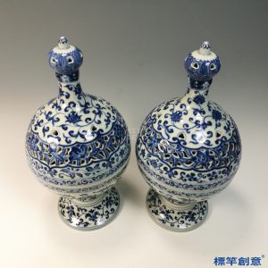 HB082 明代永樂景德鎮官窯青花鏤空纏枝蓮紋高足香薰爐一對