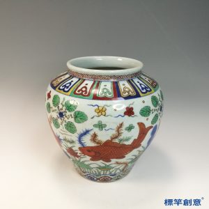 HB084 明代嘉靖景德鎮窯五彩繪魚藻紋罐