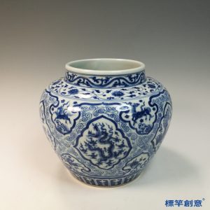 HB124 明中晚期青花成化款龍鳳紋蓋大罐