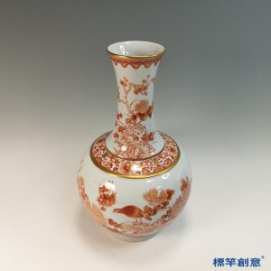 IA088 清代宣統景德鎮官窯礬紅彩花鳥描金賞瓶